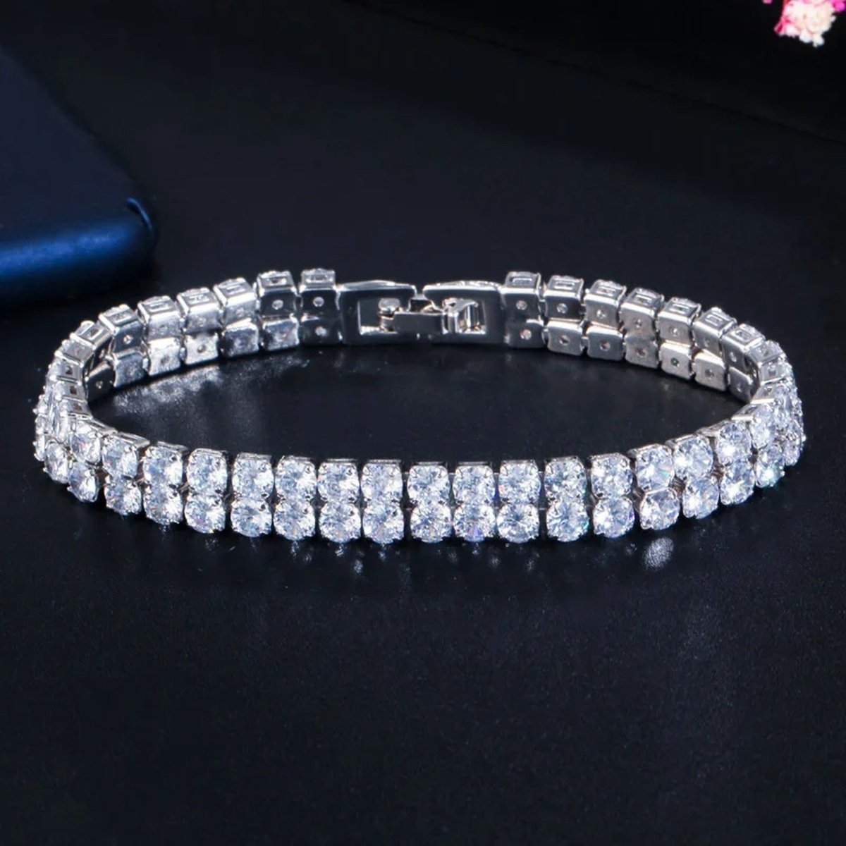 Golden Shine Bracelet - ThreadsTrinkets.ae