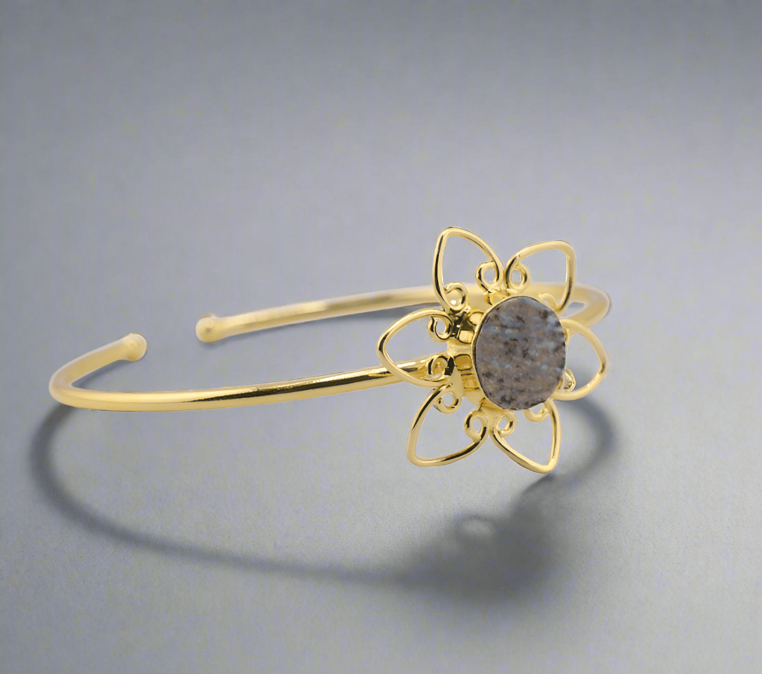 Lace Petal Stone Bangle - ThreadsTrinkets.ae